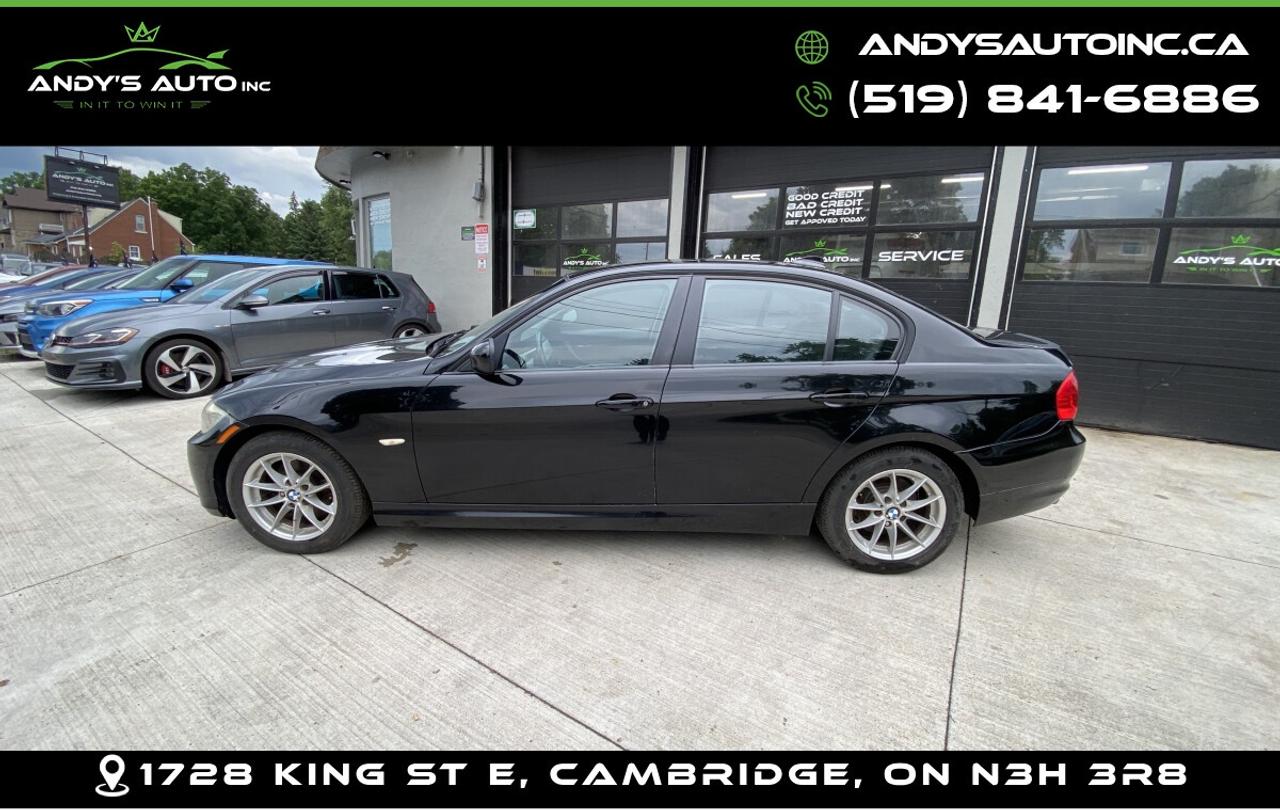 2011 BMW 3-Series ! LEATHER ! SUNROOF ! REAR WHEEL ! MANUAL 323i  LEATHER ! SUNROOF ! REAR WHEEL ! MANUAL Photo