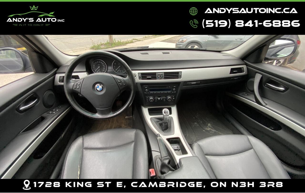 2011 BMW 3-Series ! LEATHER ! SUNROOF ! REAR WHEEL ! MANUAL 323i  LEATHER ! SUNROOF ! REAR WHEEL ! MANUAL Photo