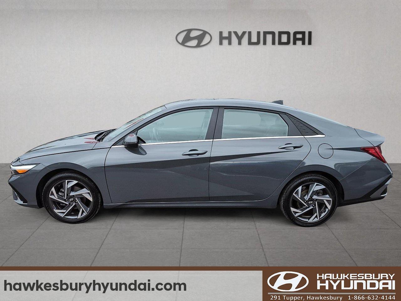 2025 Hyundai Elantra Luxury Photo