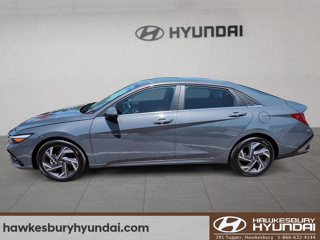 2025 Hyundai Elantra Luxury Photo