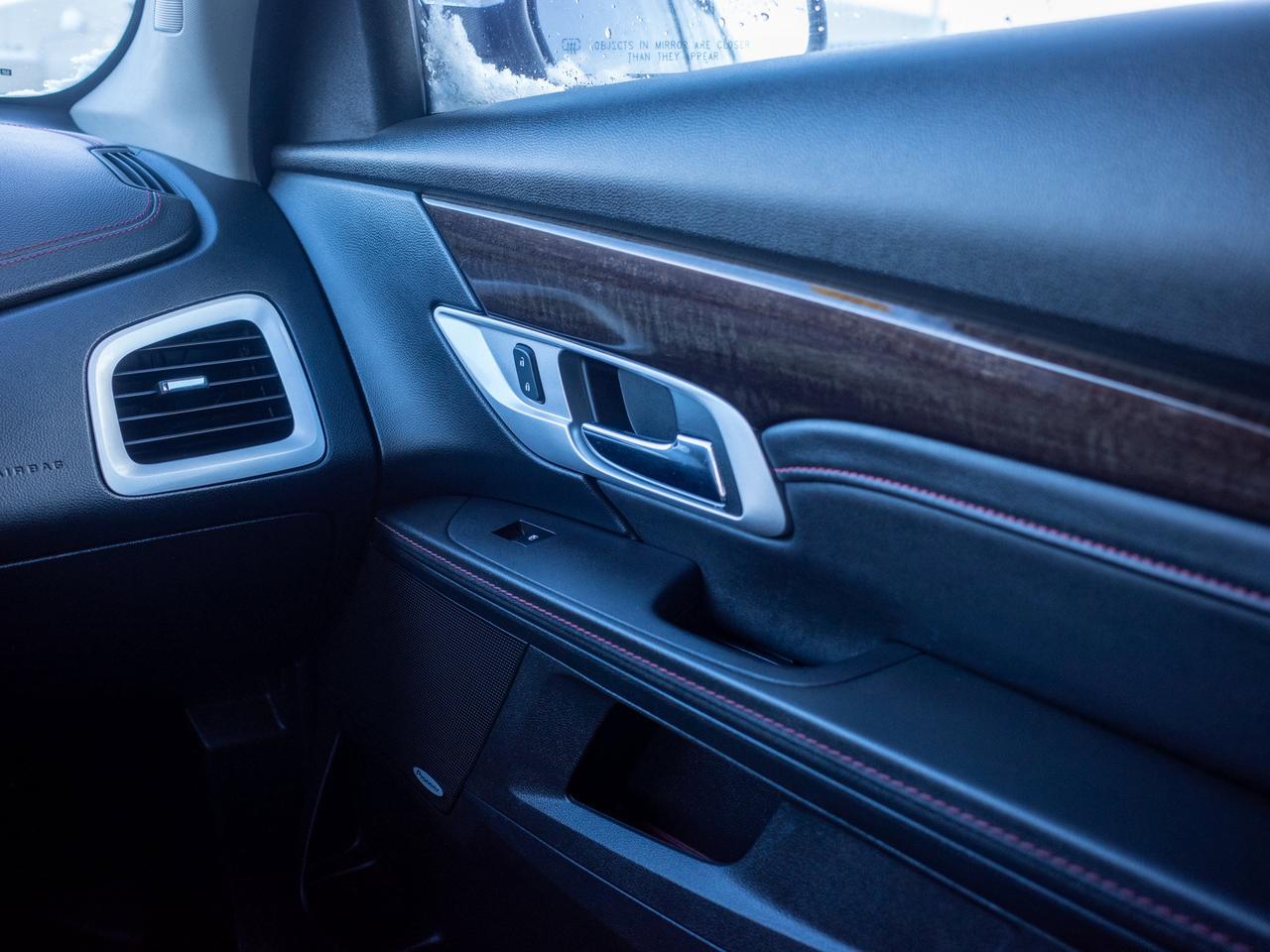 2015 GMC Terrain Denali - Power Seats Driver Memory Photo