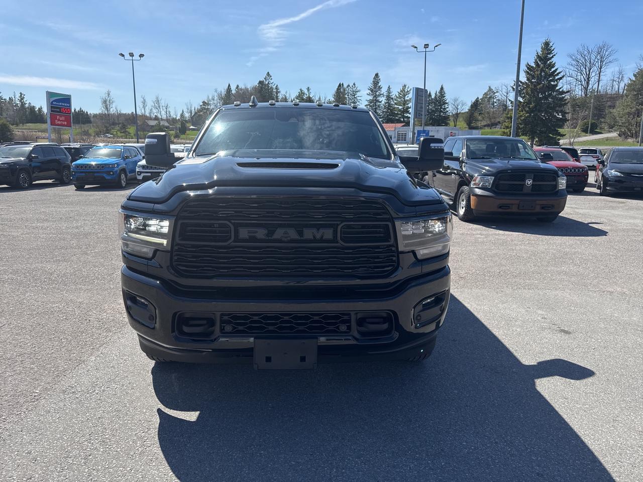 2024 RAM 3500 Limited Photo