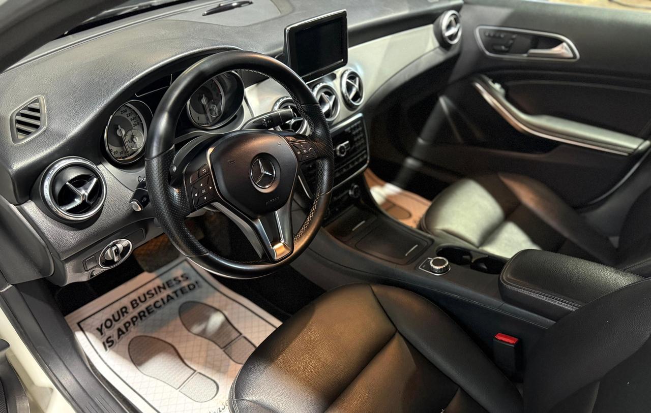 2015 Mercedes-Benz GLA-Class GLA250 4MATIC/ONE OWNER/AMG PCKG/CLEAN CARFAX Photo
