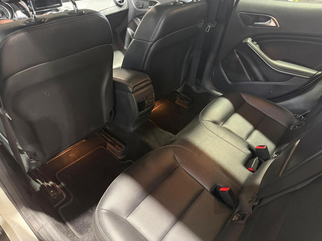 2015 Mercedes-Benz GLA-Class GLA250 4MATIC/ONE OWNER/AMG PCKG/CLEAN CARFAX Photo