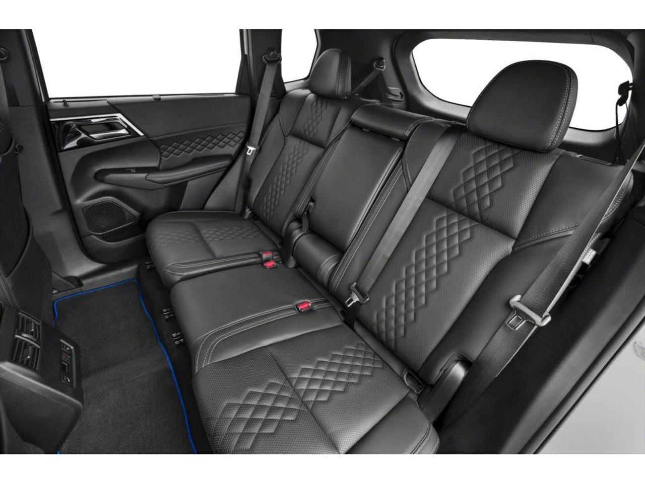 2026 Mitsubishi Outlander PHEV  Photo