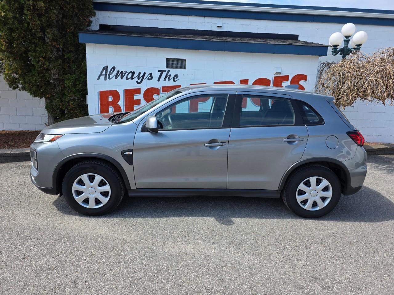 2024 Mitsubishi RVR ES 4dr AWC Photo