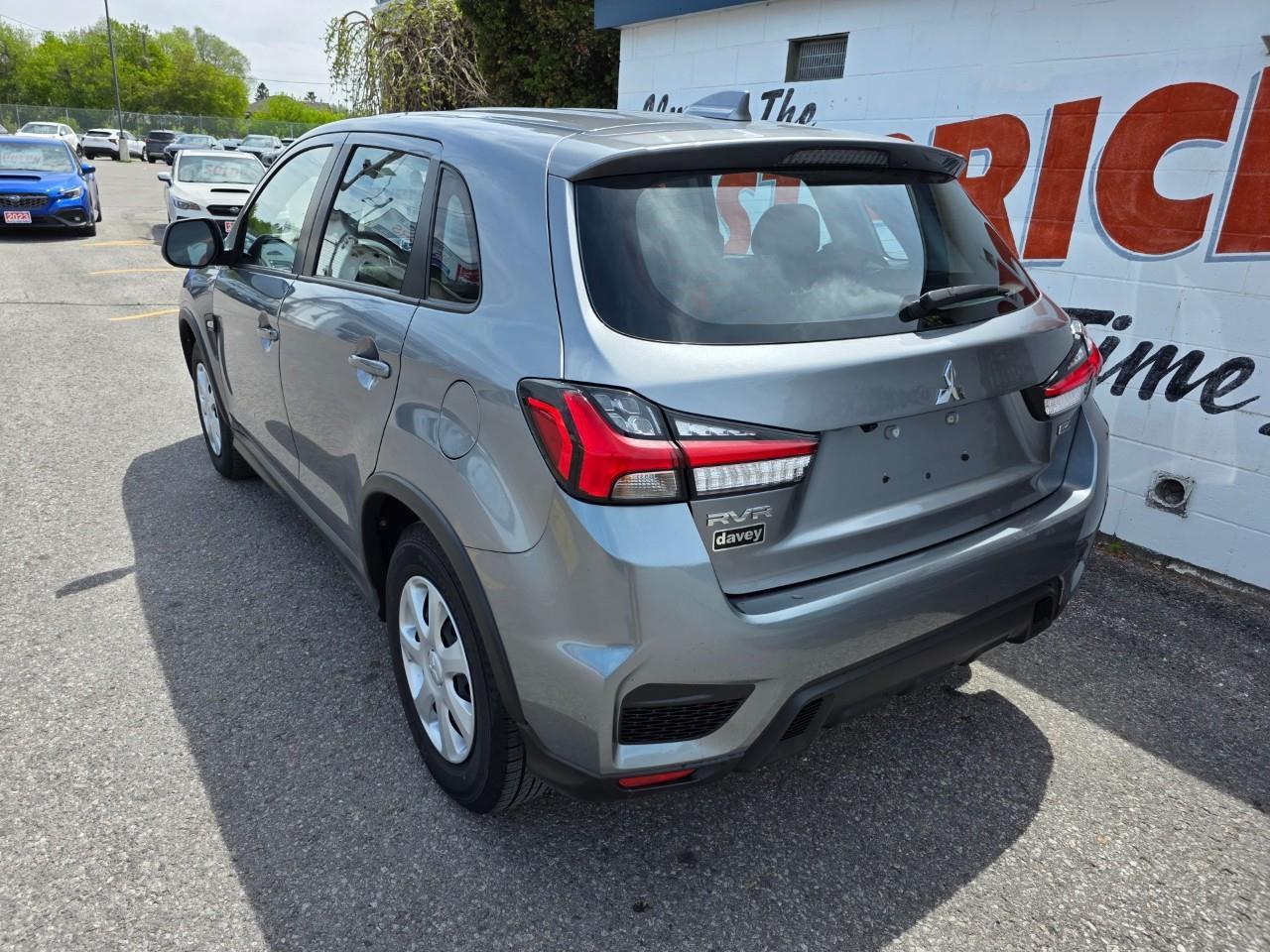 2024 Mitsubishi RVR ES 4dr AWC Photo