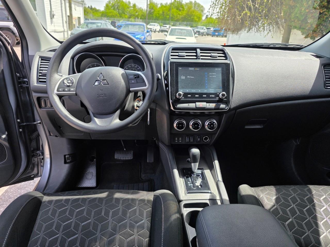 2024 Mitsubishi RVR ES 4dr AWC Photo
