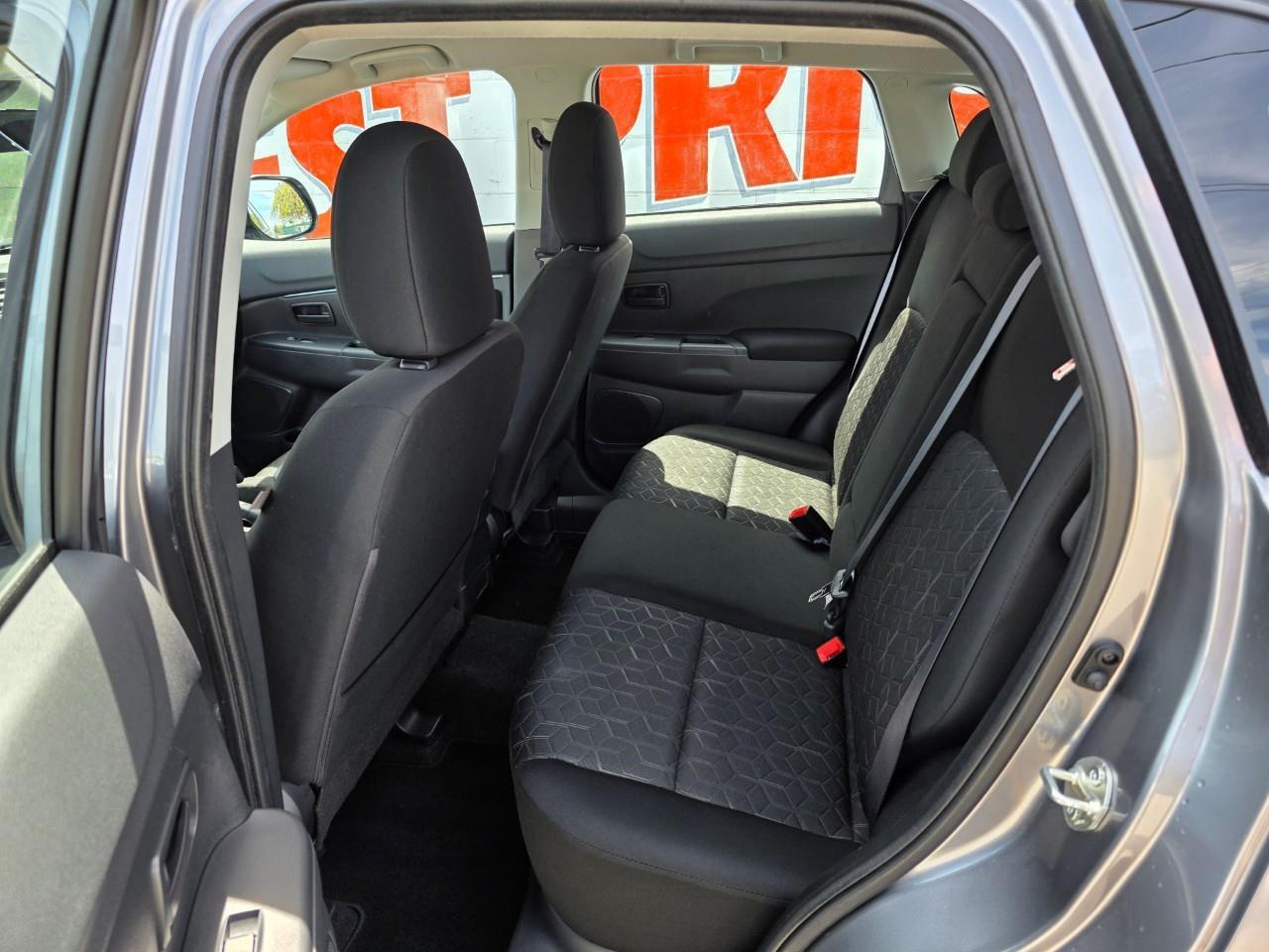 2024 Mitsubishi RVR ES 4dr AWC Photo