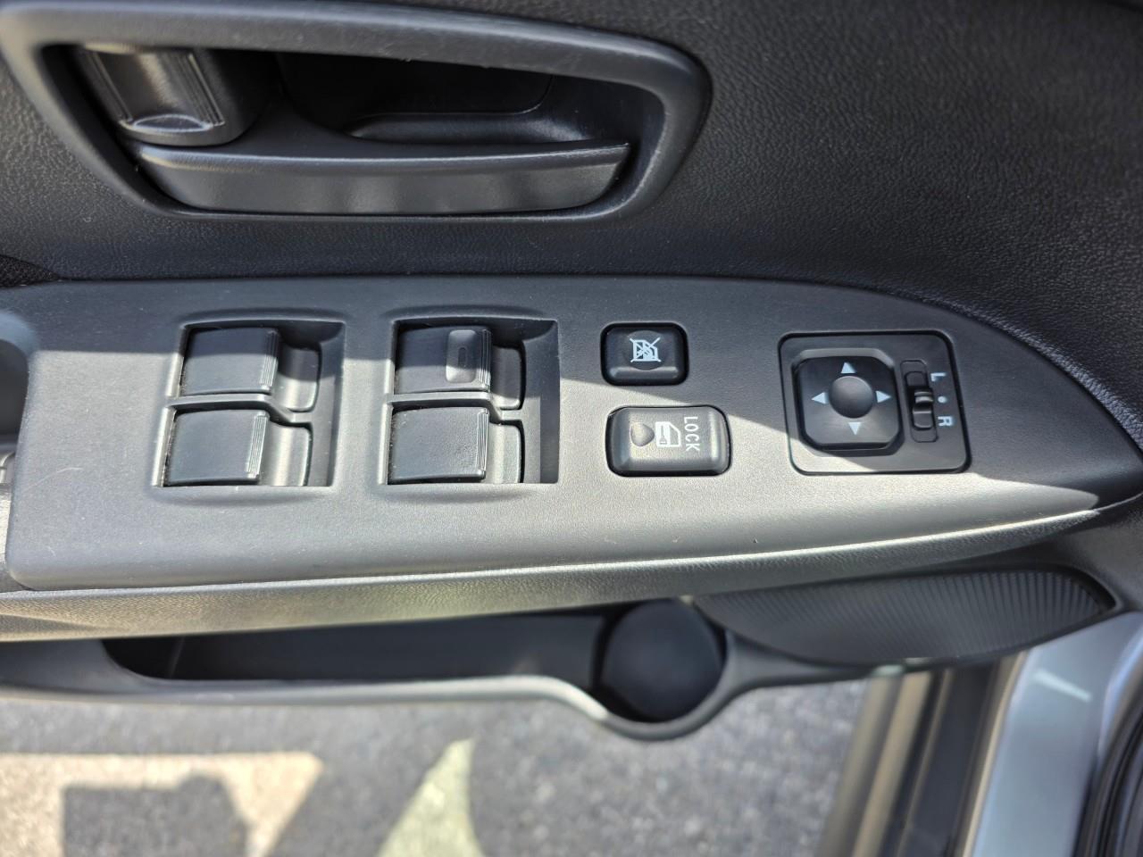 2024 Mitsubishi RVR ES 4dr AWC Photo