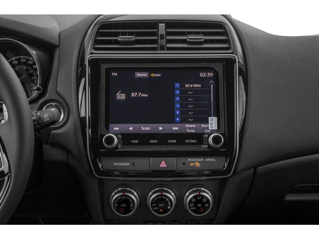 2023 Mitsubishi RVR LE 4dr AWC Photo