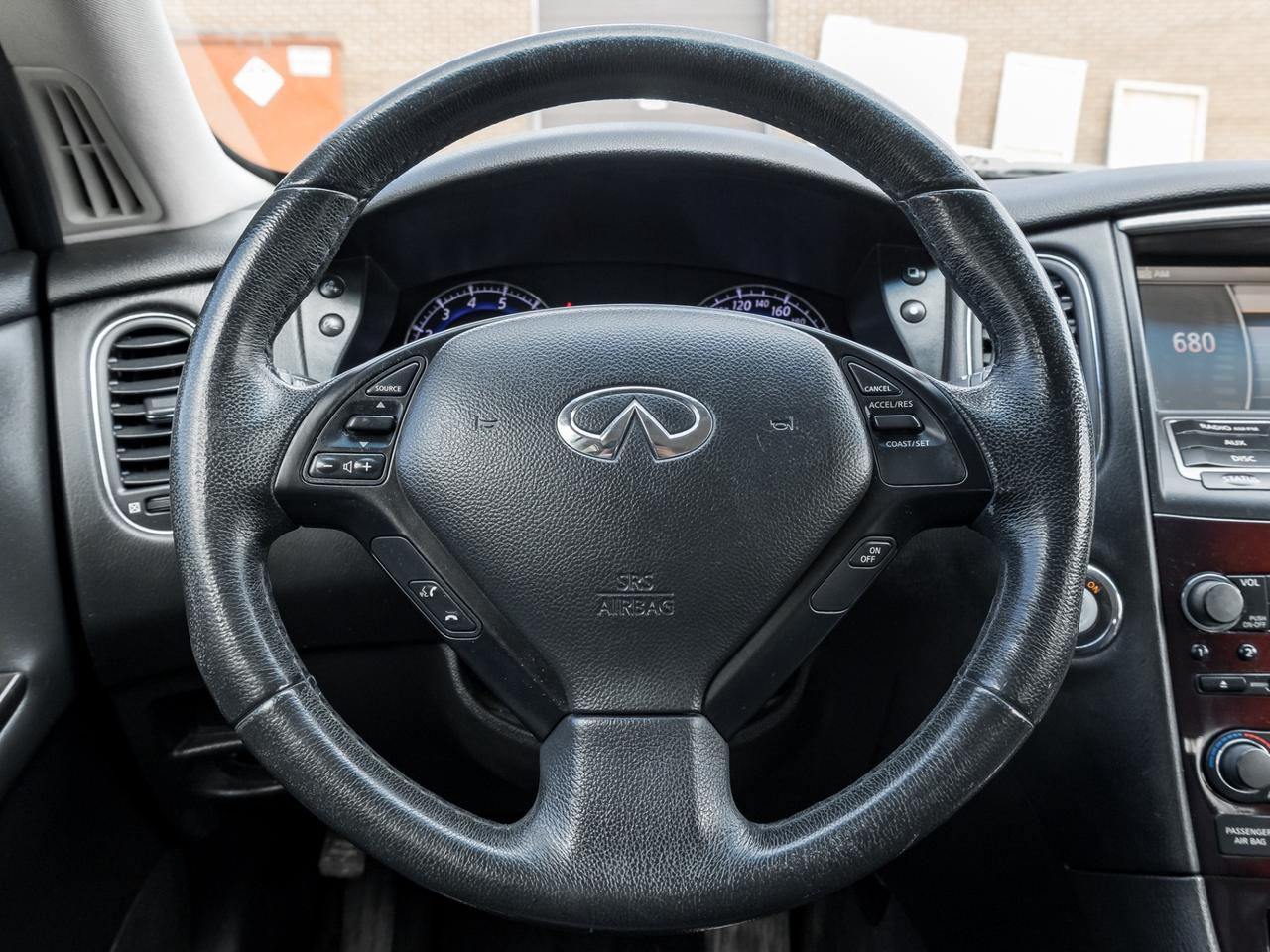 2013 Infiniti EX37 AWD Journey, Leather, Sunroof, Camera Photo