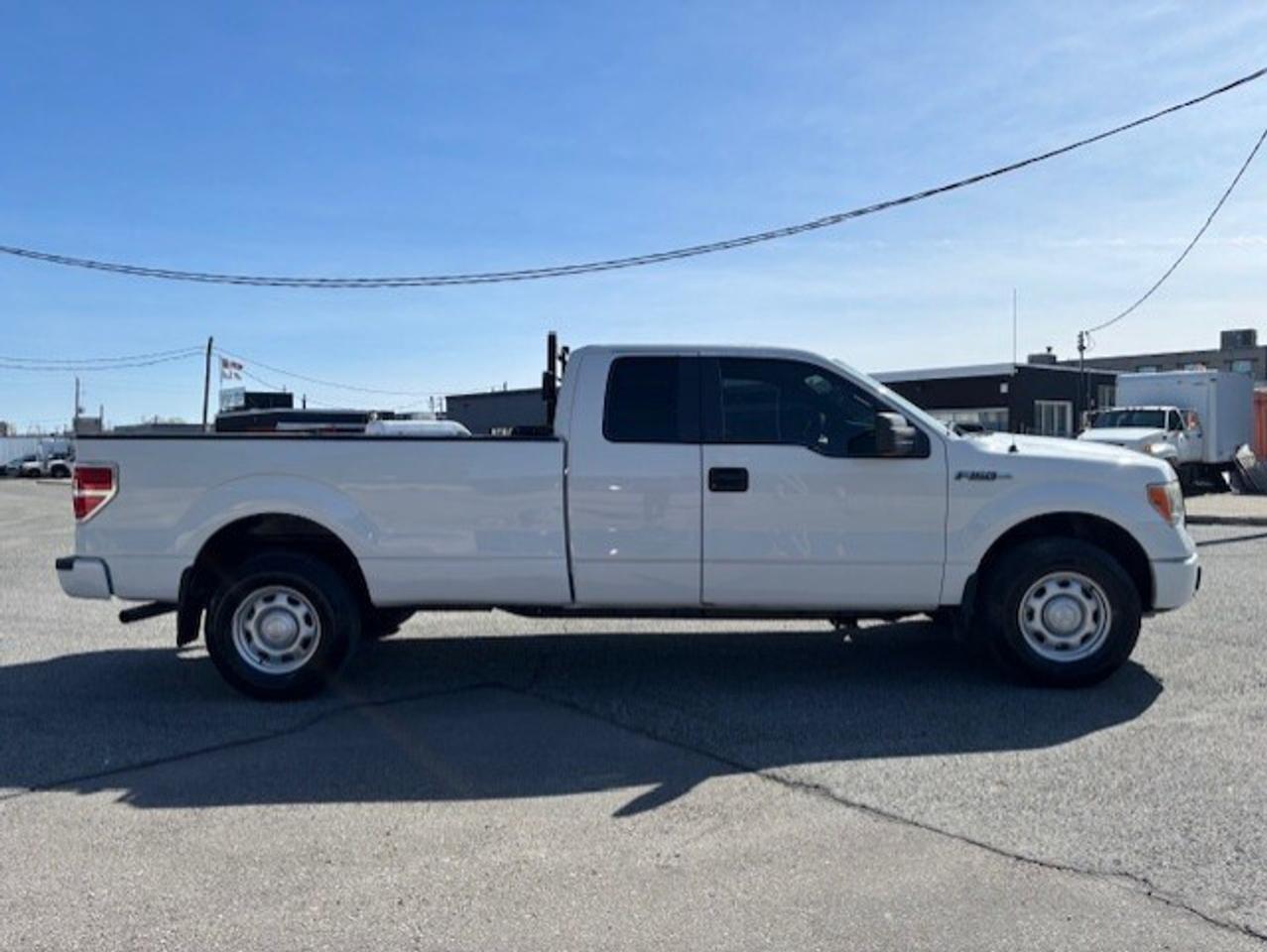 2013 Ford F-150 V8 **HEAVY DUTY 7 BOLT SUSPENSION- 136KM-1 OWNER** Photo