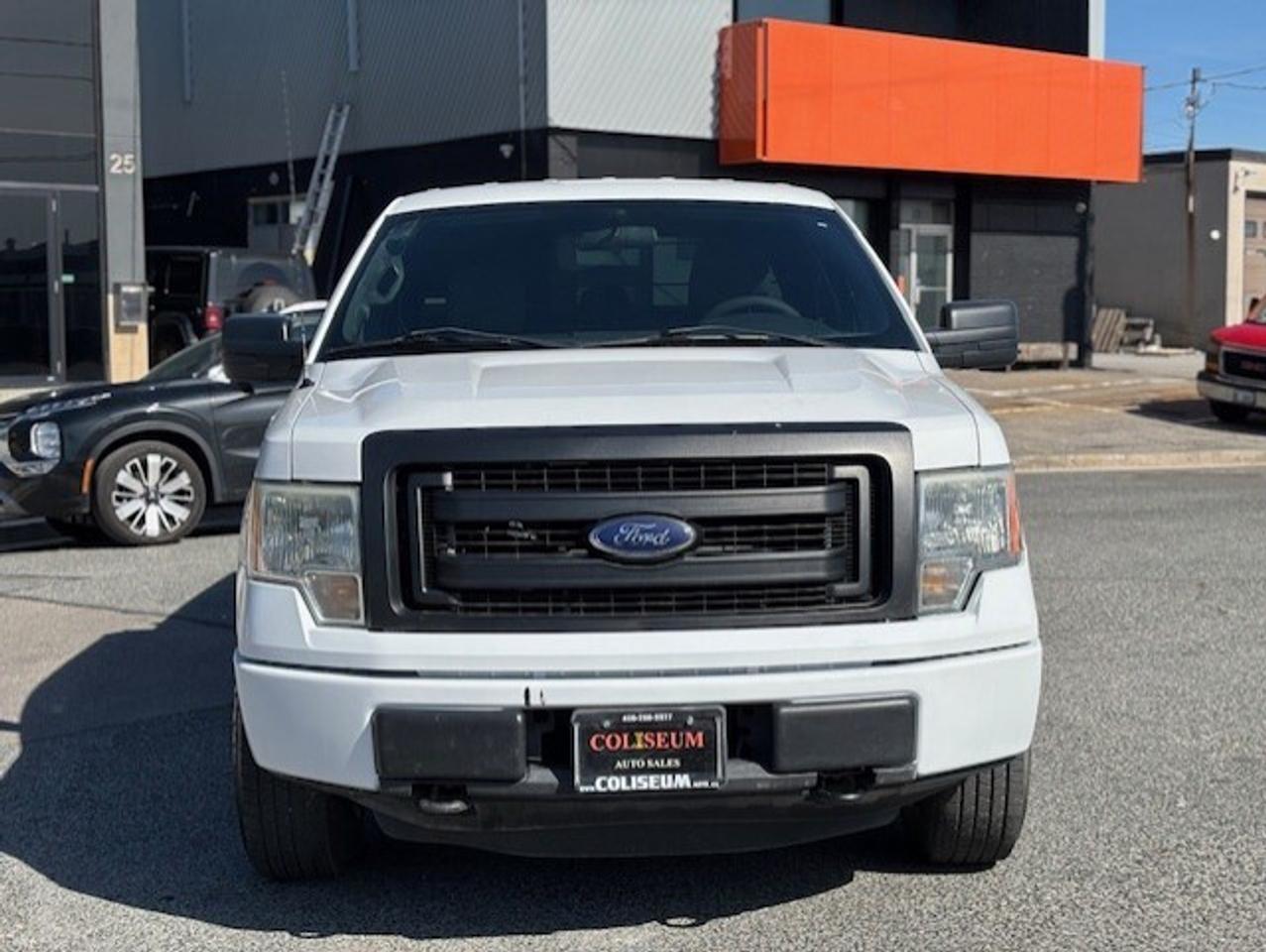 2013 Ford F-150 V8 **HEAVY DUTY 7 BOLT SUSPENSION- 136KM-1 OWNER** Photo