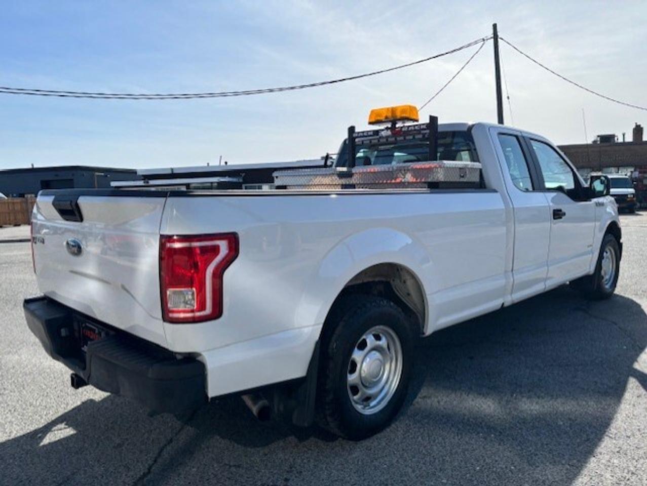 2016 Ford F-150 ONLY 30,000KM-1 OWNER- SUPERCAB-2.7L V6 ECOBOOST! Photo