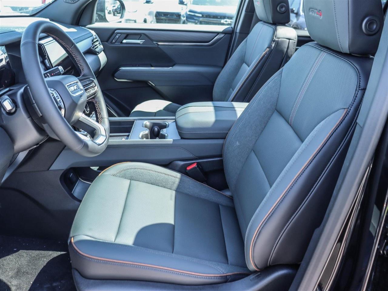 2026 GMC Acadia AWD AT4 Photo