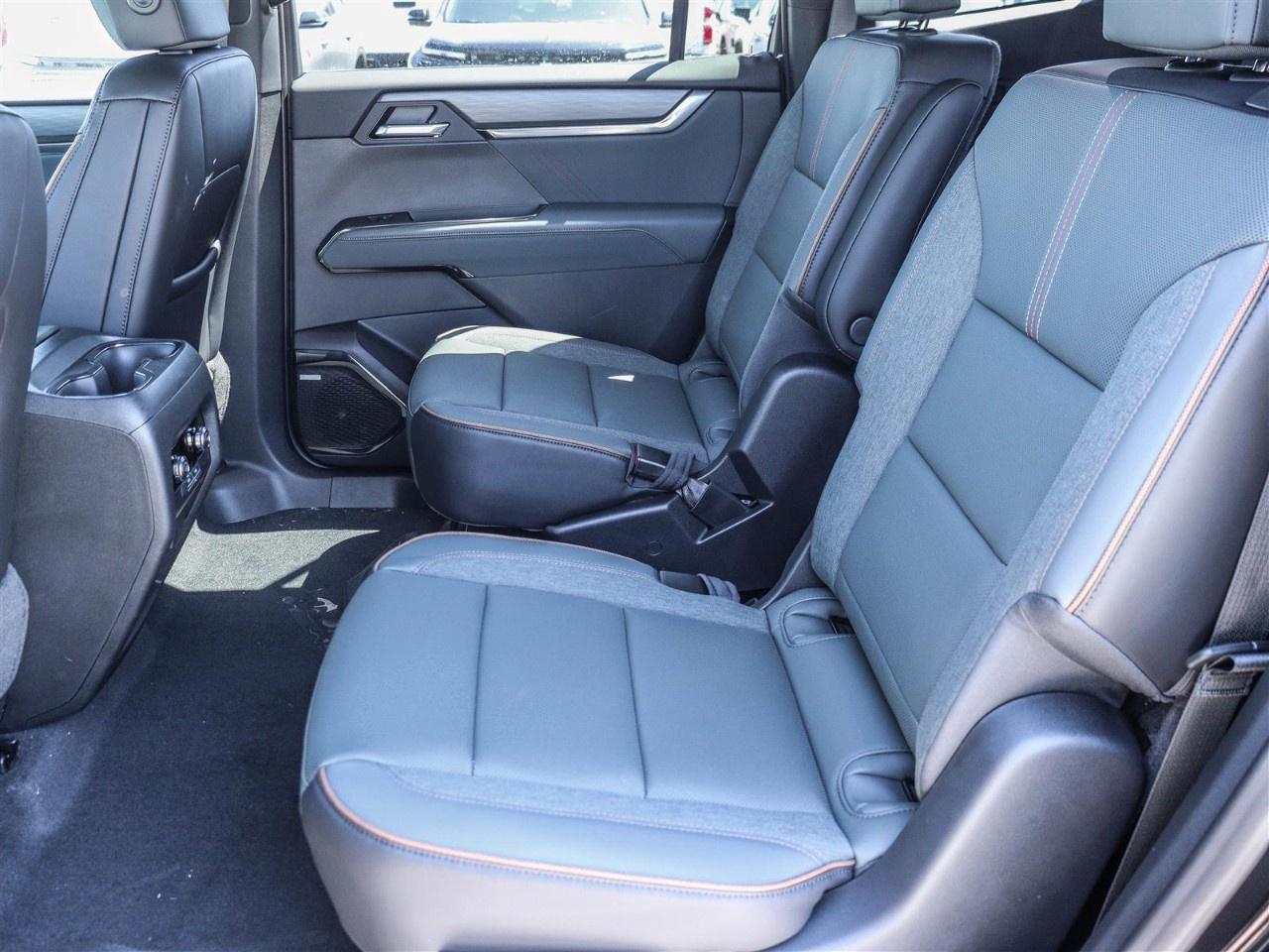 2026 GMC Acadia AWD AT4 Photo