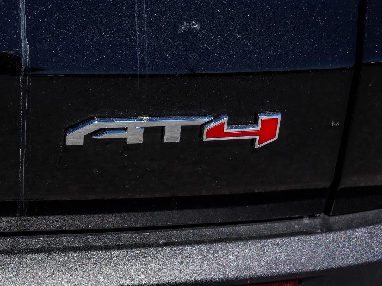 2026 GMC Acadia AWD AT4 Photo
