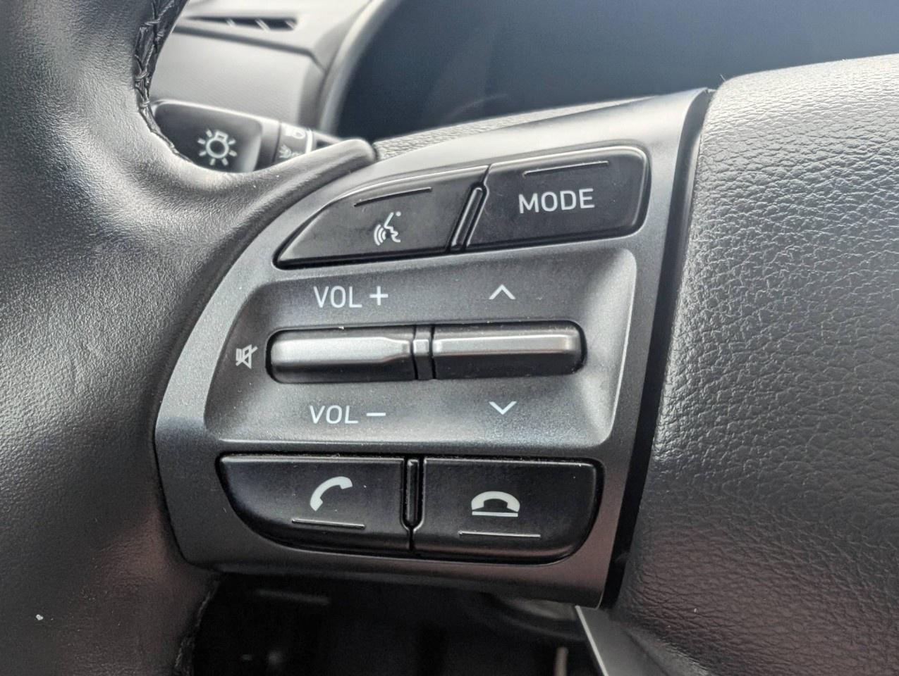 2020 Hyundai KONA 2.0L Luxury AWD Photo