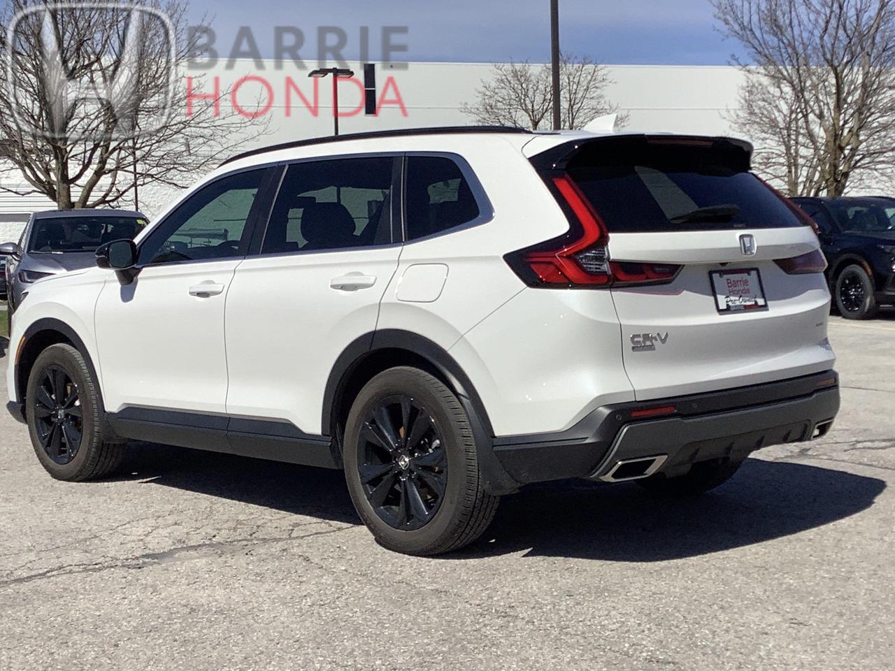 2024 Honda CR-V Hybrid Touring 4dr All-Wheel Drive Photo4