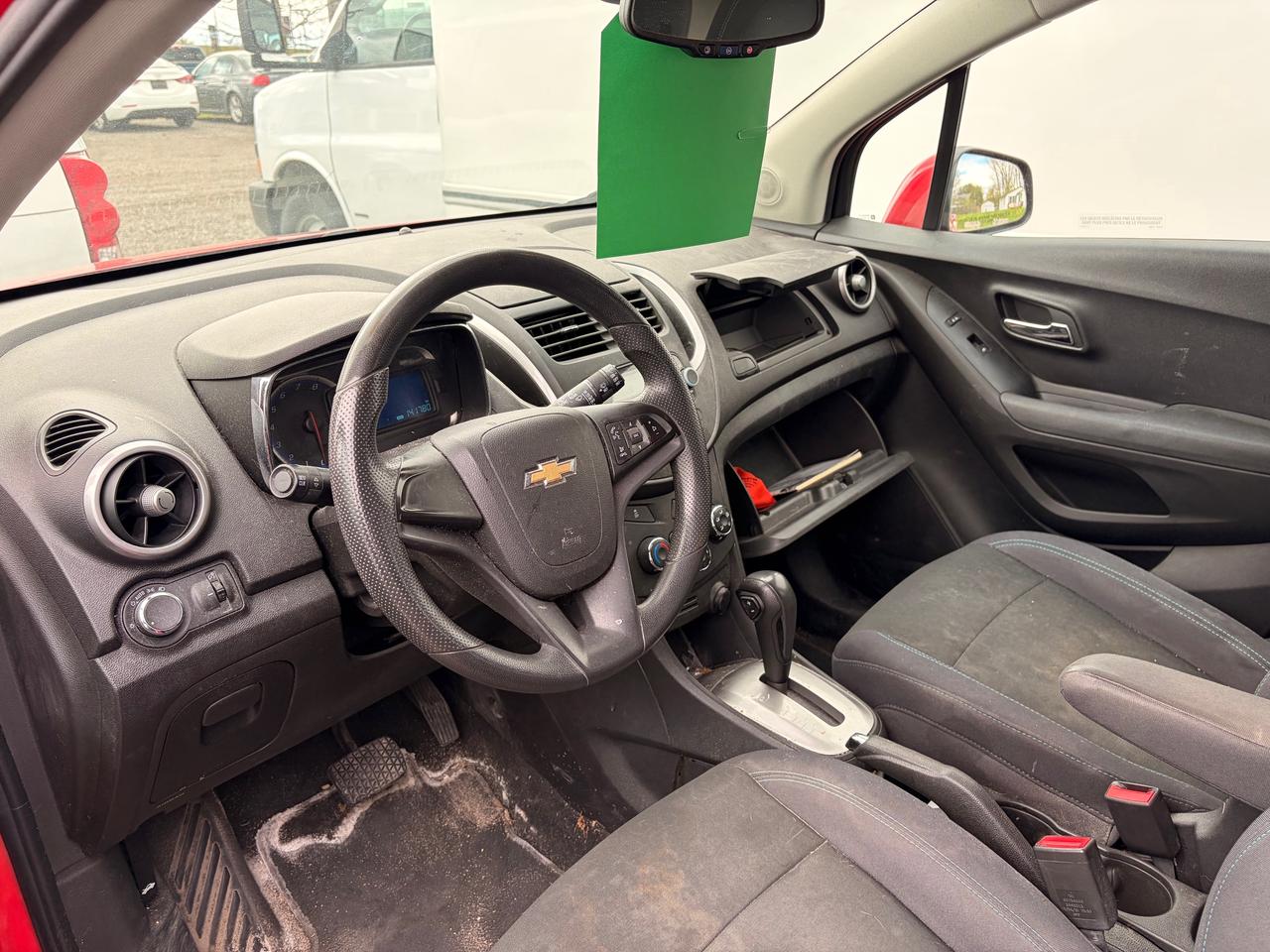 2015 Chevrolet Trax LS Front-Wheel Drive Photo4