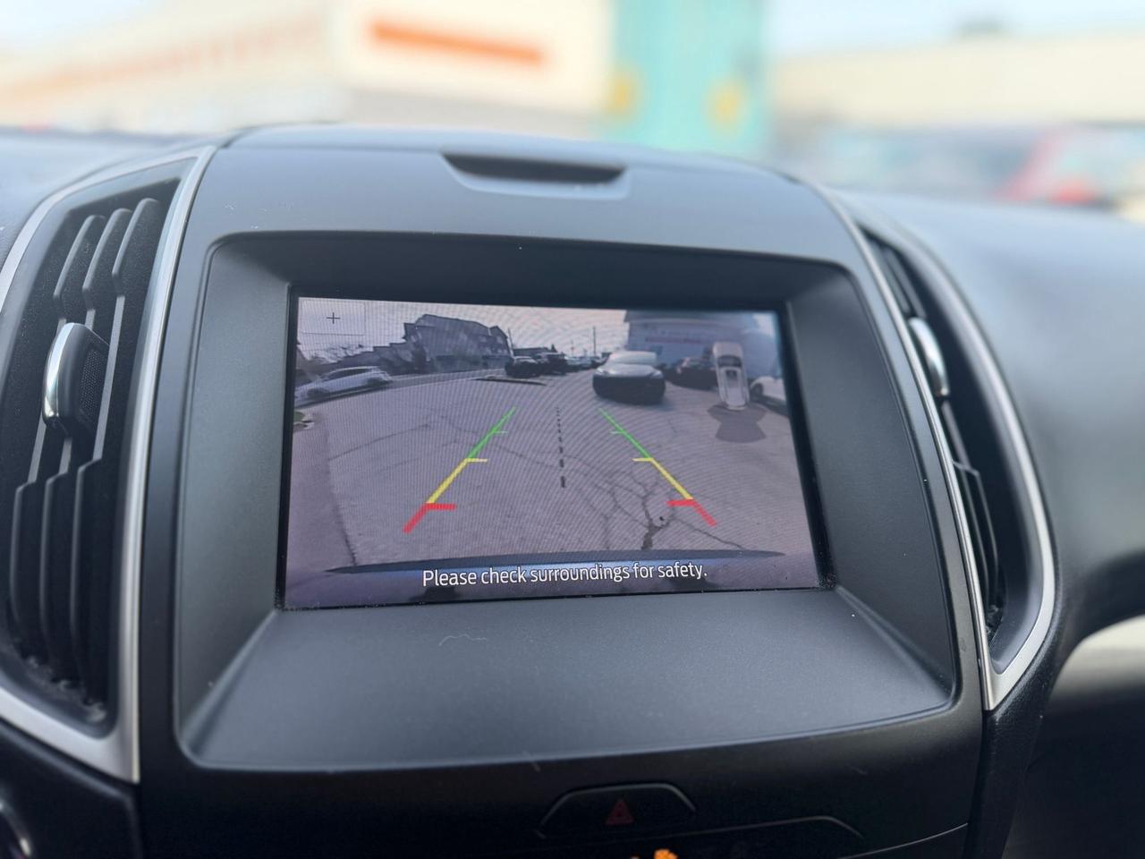 2019 Ford Edge SEL Photo