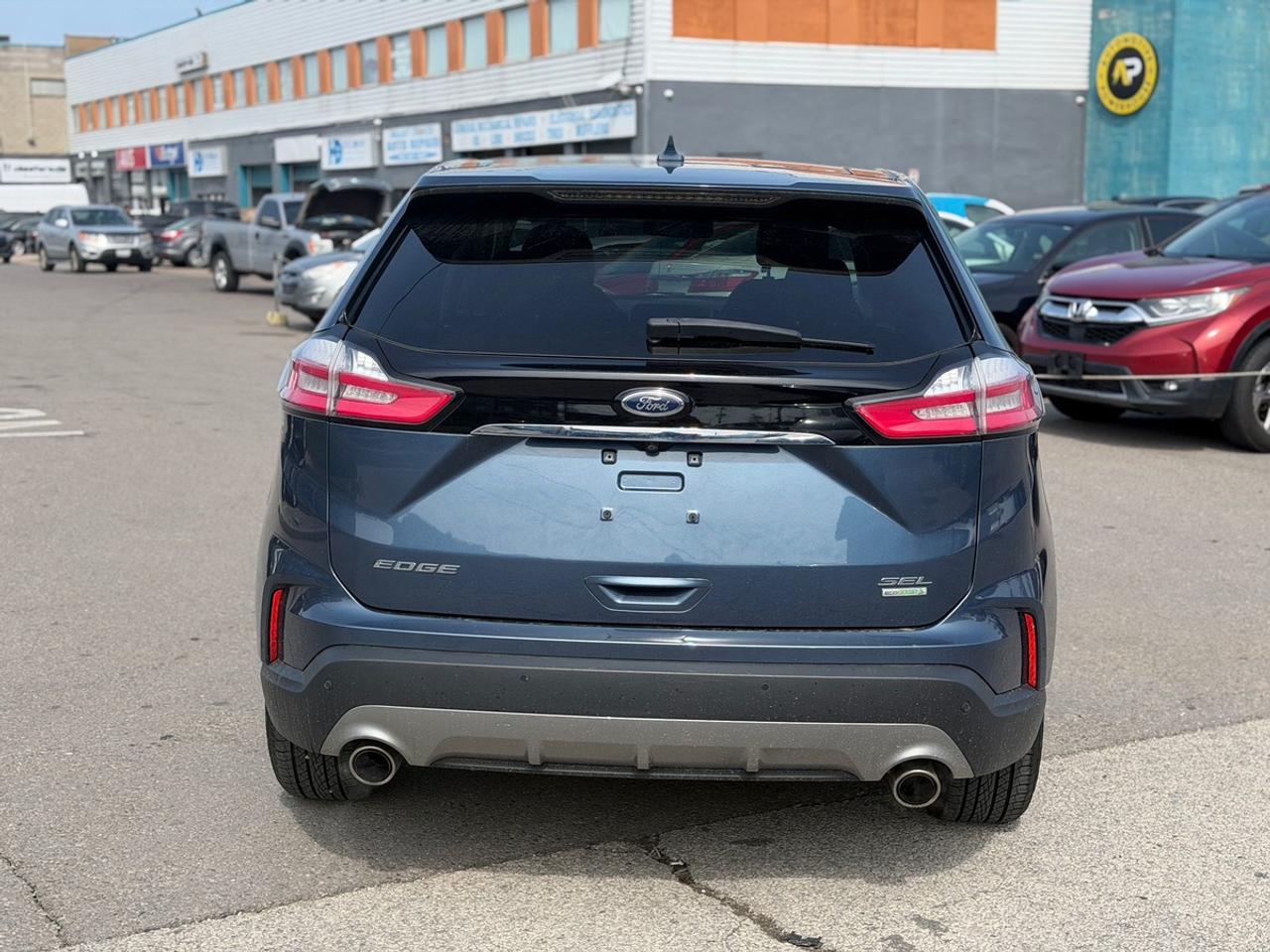 2019 Ford Edge SEL Photo