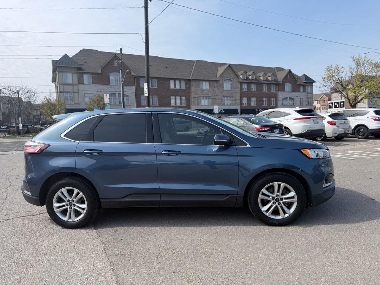 2019 Ford Edge SEL Photo