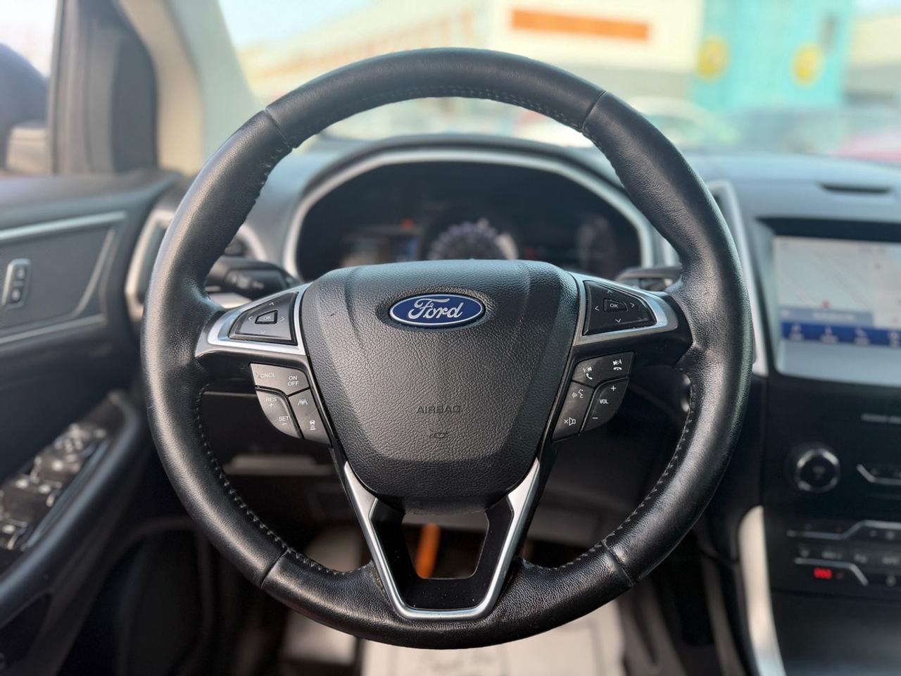 2019 Ford Edge SEL Photo