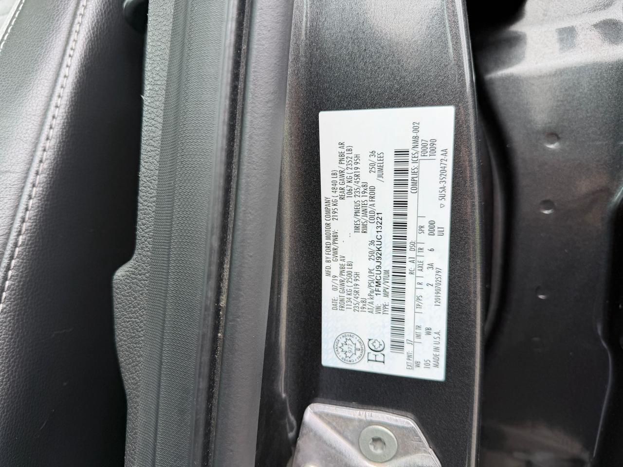 2019 Ford Escape Titanium Photo