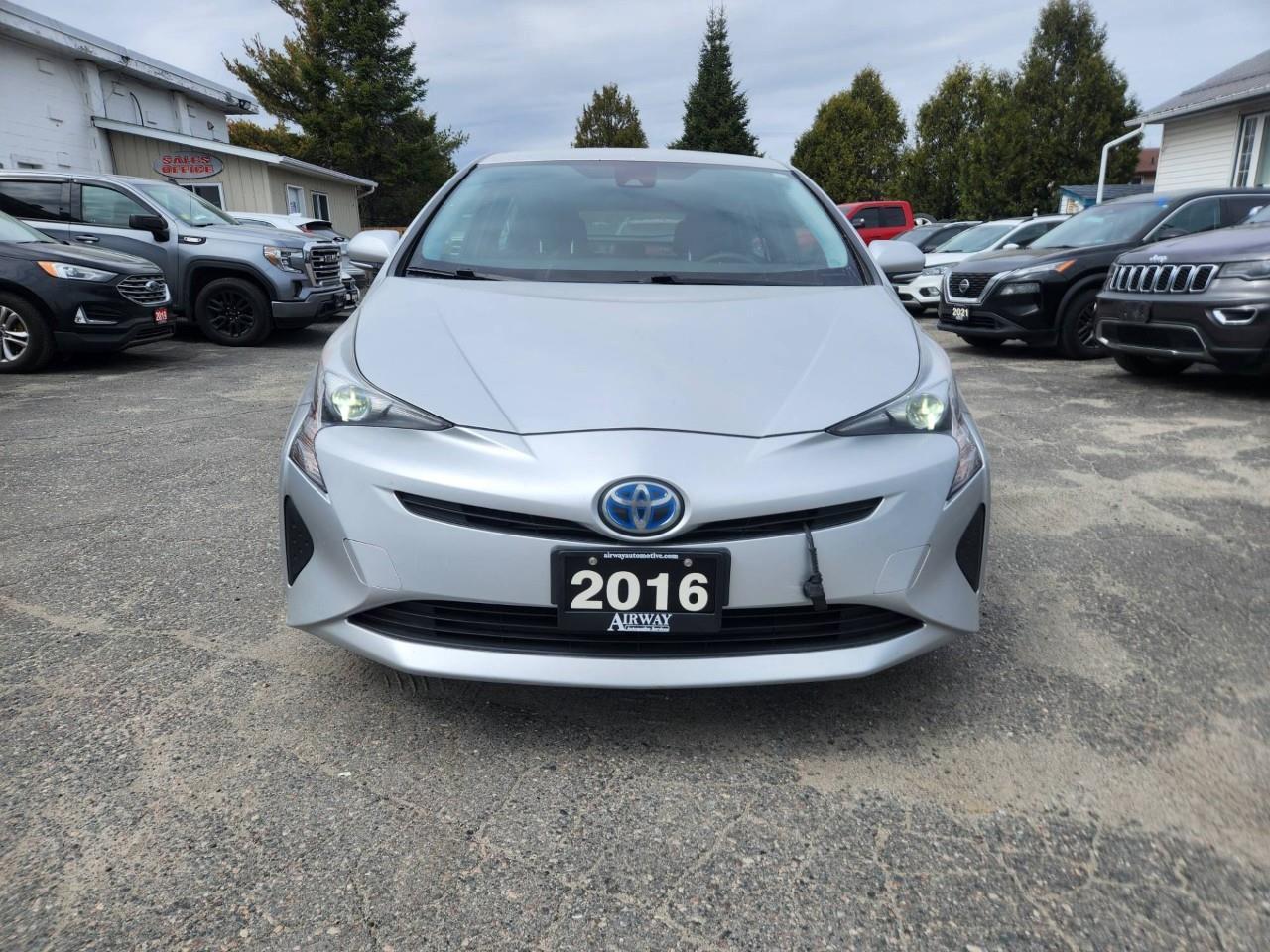 2016 Toyota Prius Base 5dr Hatchback Photo