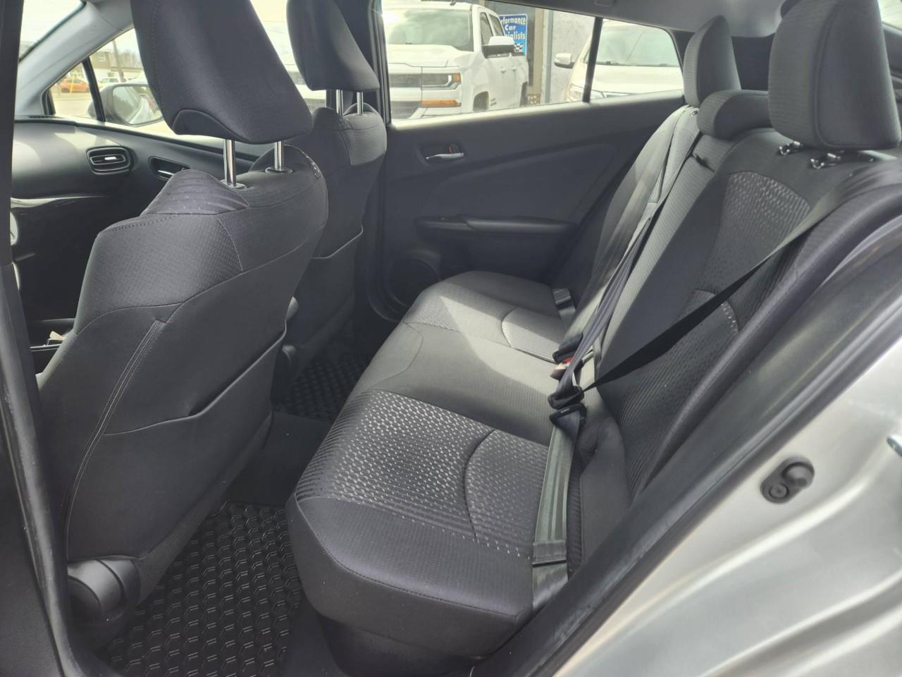 2016 Toyota Prius Base 5dr Hatchback Photo