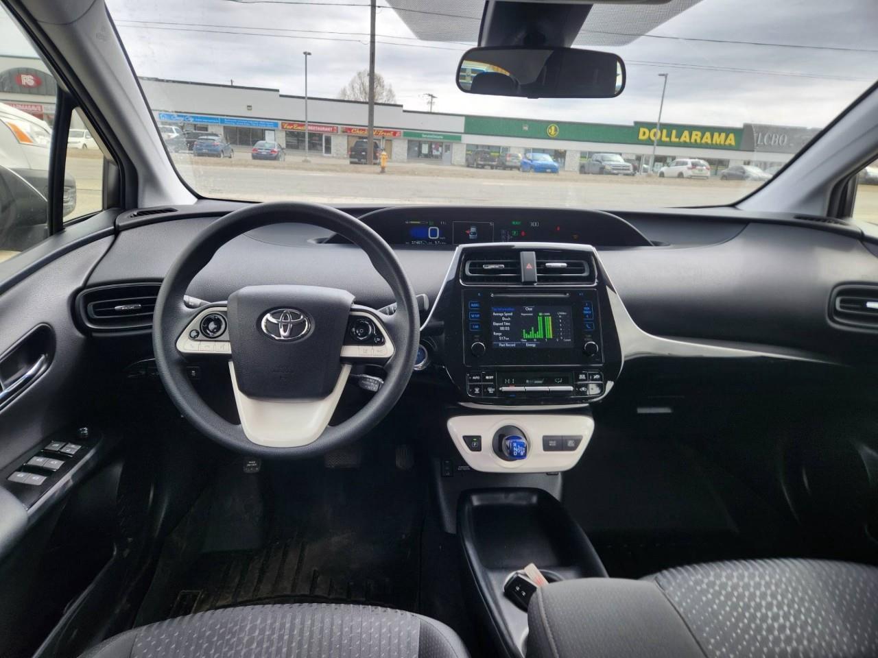 2016 Toyota Prius Base 5dr Hatchback Photo