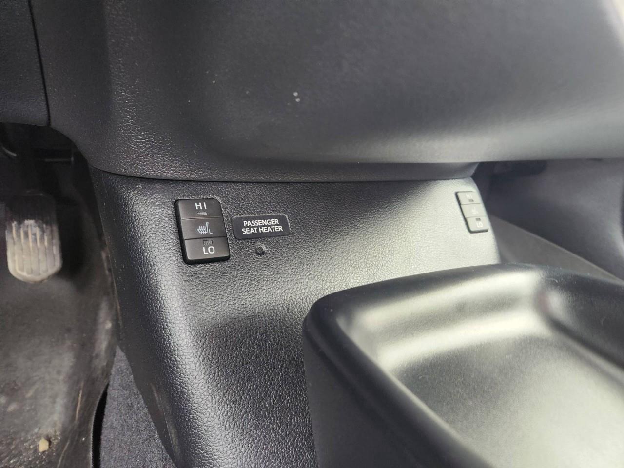2016 Toyota Prius Base 5dr Hatchback Photo