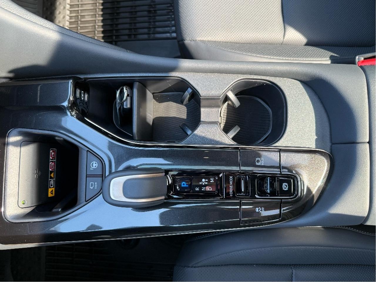 2025 Toyota Crown Platinum Photo