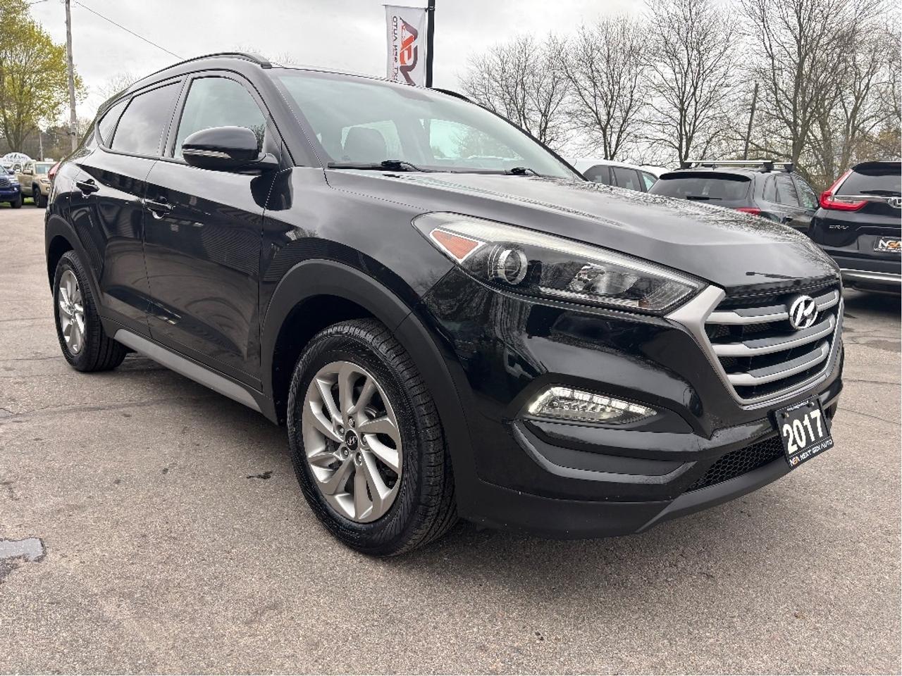 2017 Hyundai Tucson SE LEATHER ROOF BLINDSPOT DETECTION CLEAN Photo