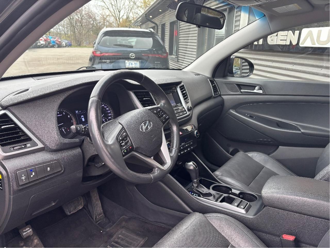 2017 Hyundai Tucson SE LEATHER ROOF BLINDSPOT DETECTION CLEAN Photo