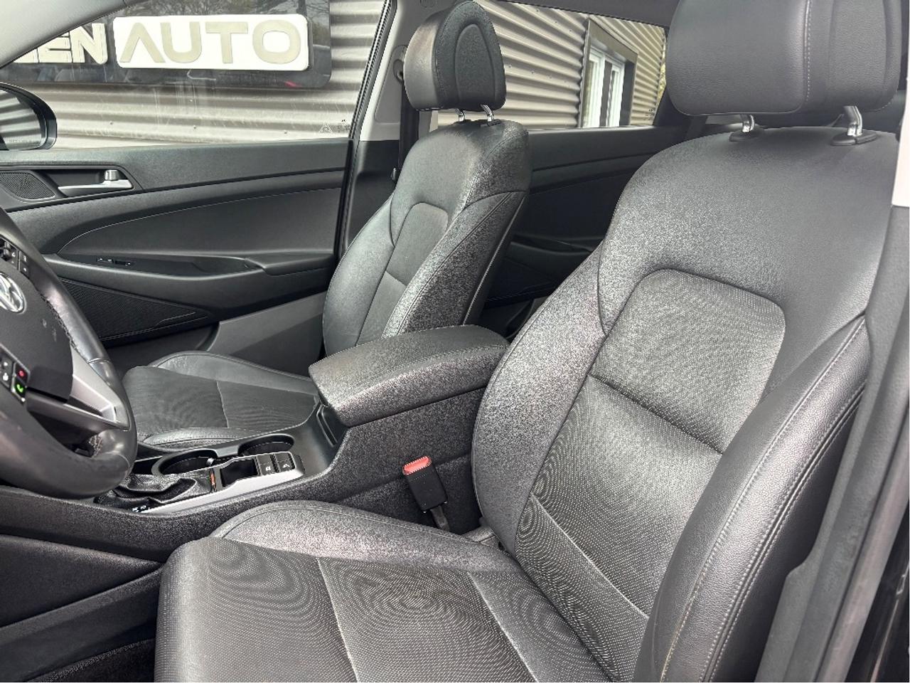 2017 Hyundai Tucson SE LEATHER ROOF BLINDSPOT DETECTION CLEAN Photo