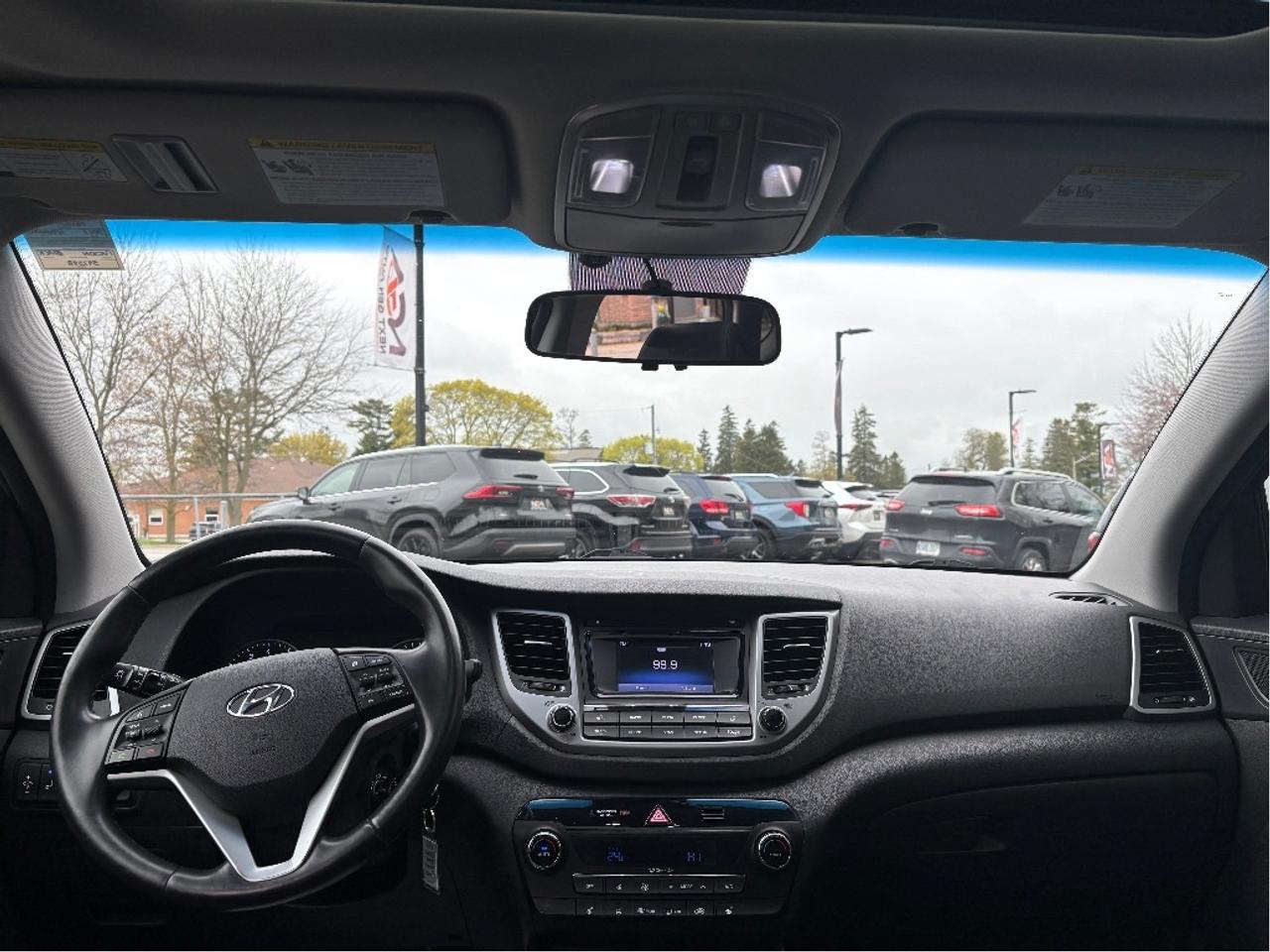 2017 Hyundai Tucson SE LEATHER ROOF BLINDSPOT DETECTION CLEAN Photo