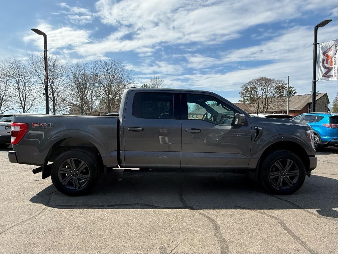 2023 Ford F-150 Lariat Photo4