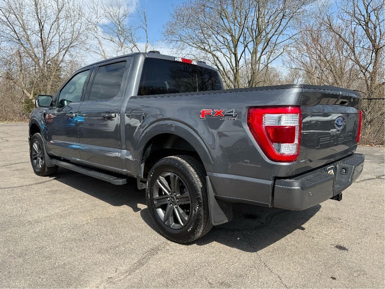 2023 Ford F-150 Lariat Photo