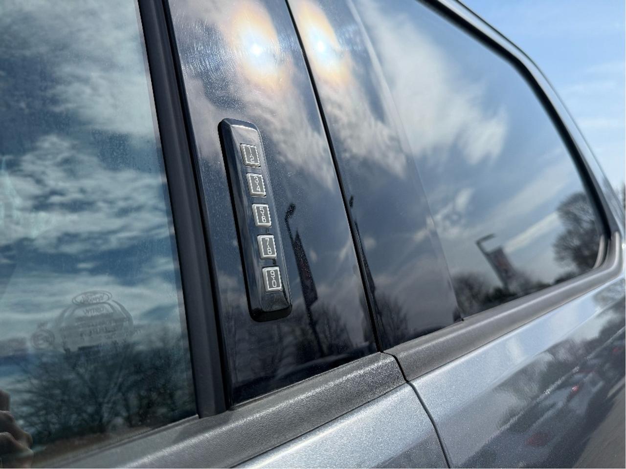 2023 Ford F-150 Lariat Photo