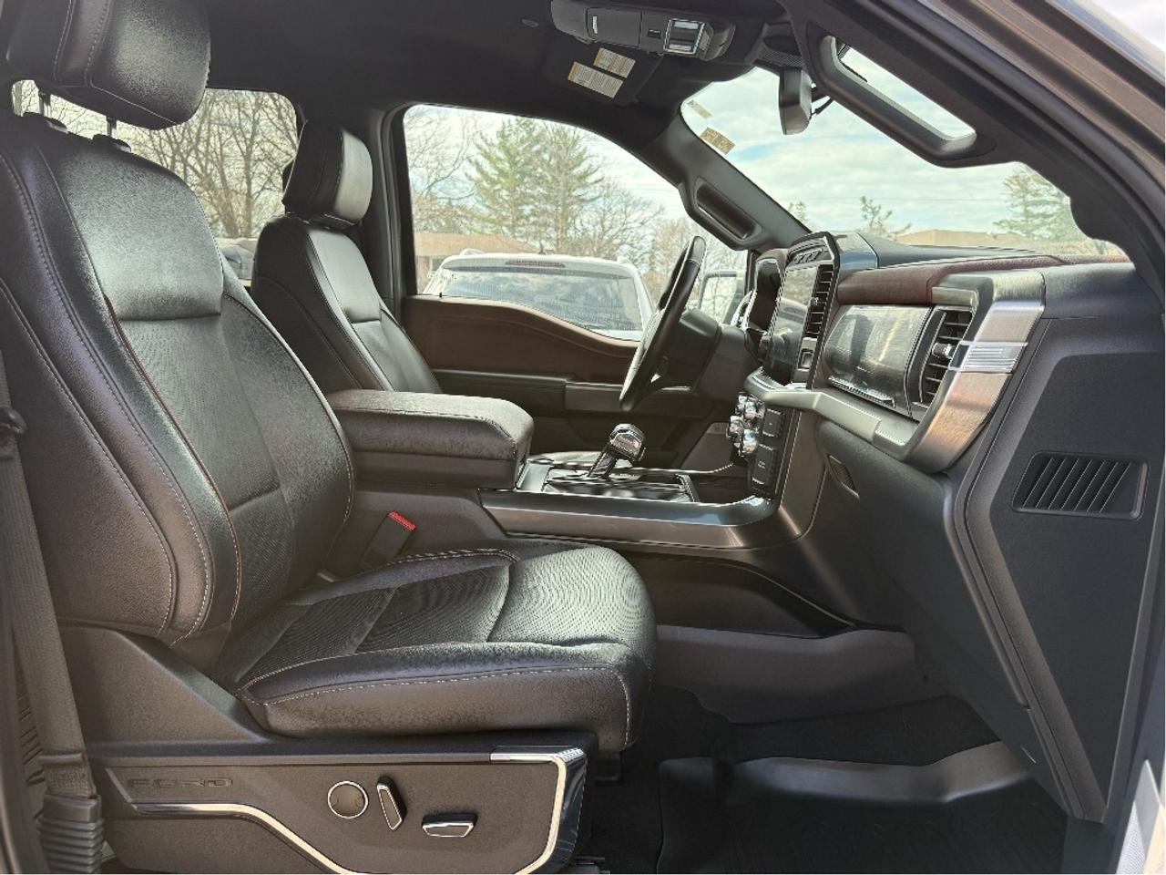 2023 Ford F-150 Lariat Photo