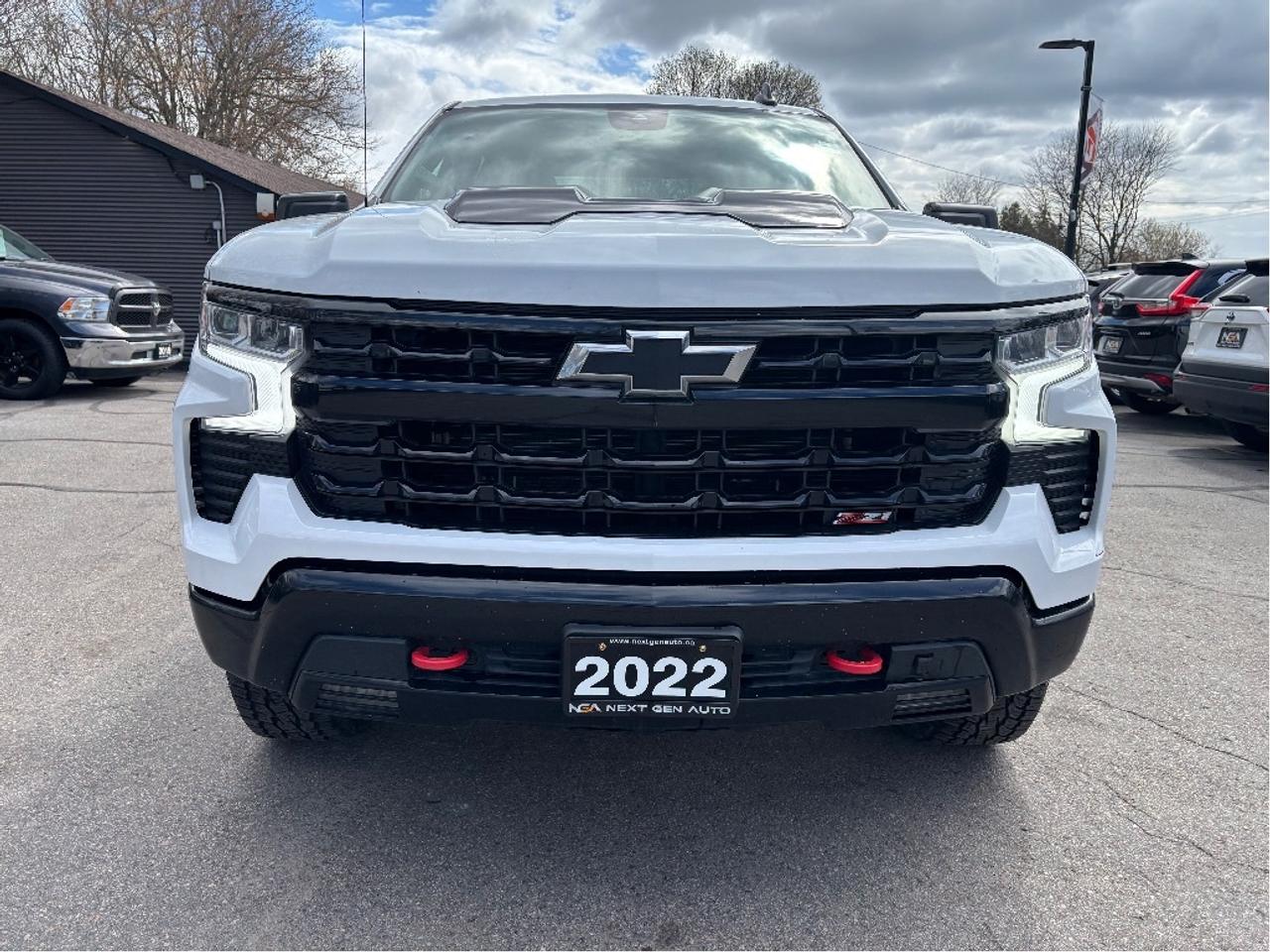 2022 Chevrolet Silverado 1500 LT Trail Boss 12INCH DISPLAY NAV ONE OWNER Photo2