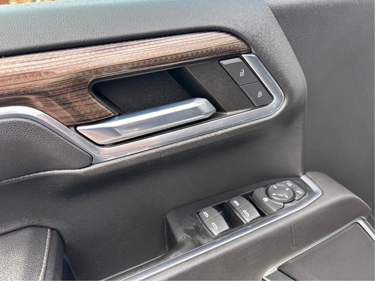 2022 Chevrolet Silverado 1500 LT Trail Boss 12INCH DISPLAY NAV ONE OWNER Photo