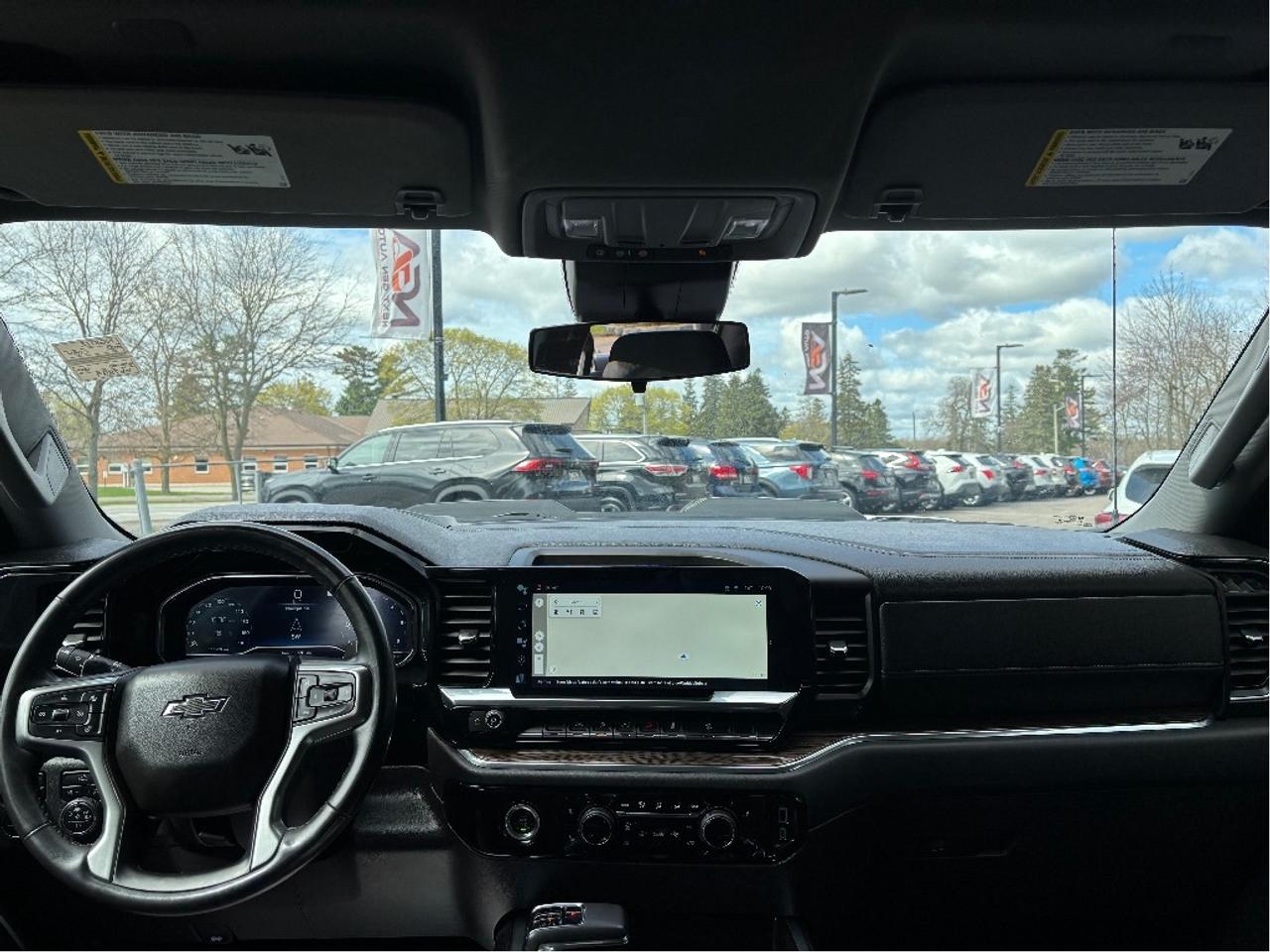 2022 Chevrolet Silverado 1500 LT Trail Boss 12INCH DISPLAY NAV ONE OWNER Photo