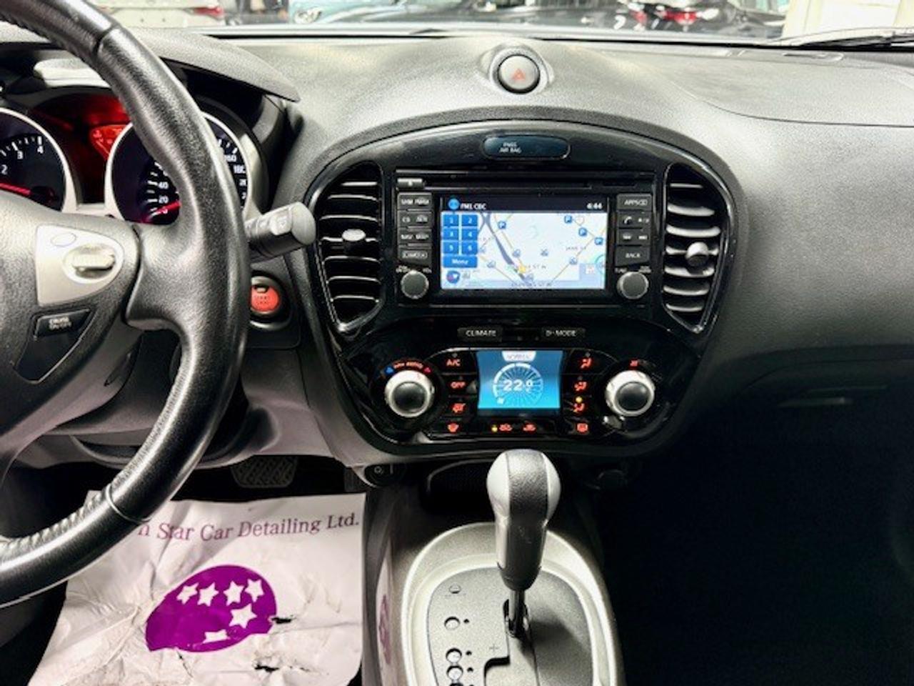 2017 Nissan Juke SL AWD, LEATHER, NAVI, 360 CAM, XM, CLIMATE, HEATE Photo