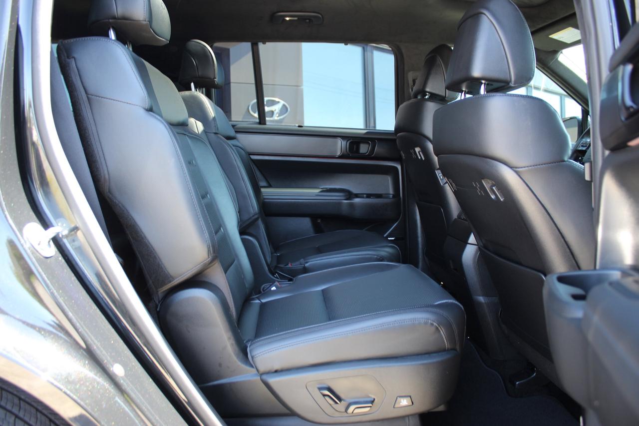 2024 Hyundai Santa Fe Ultimate Calligraphy Photo