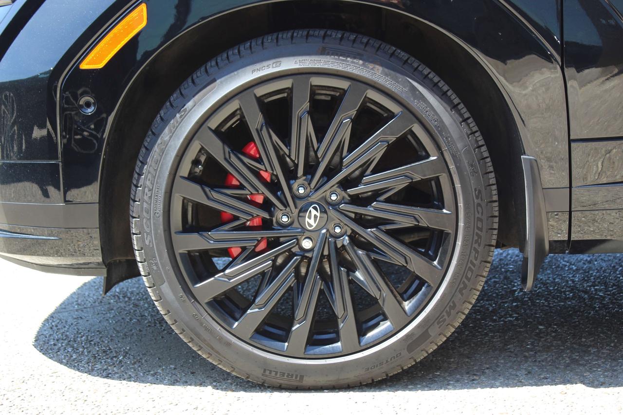 2024 Hyundai Santa Fe ULTIMATE CALLIGRAPHY AWD Photo