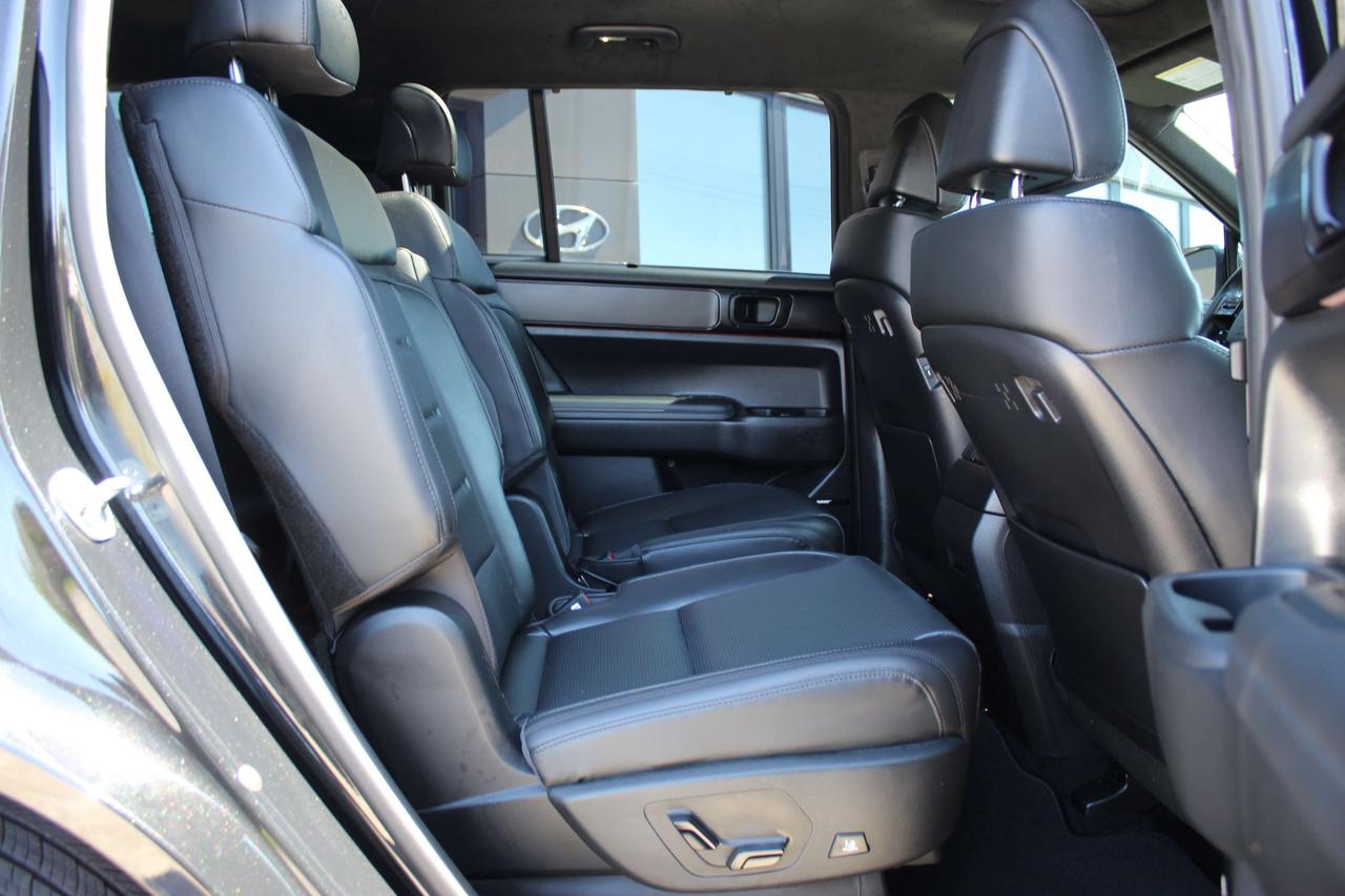 2024 Hyundai Santa Fe ULTIMATE CALLIGRAPHY AWD Photo